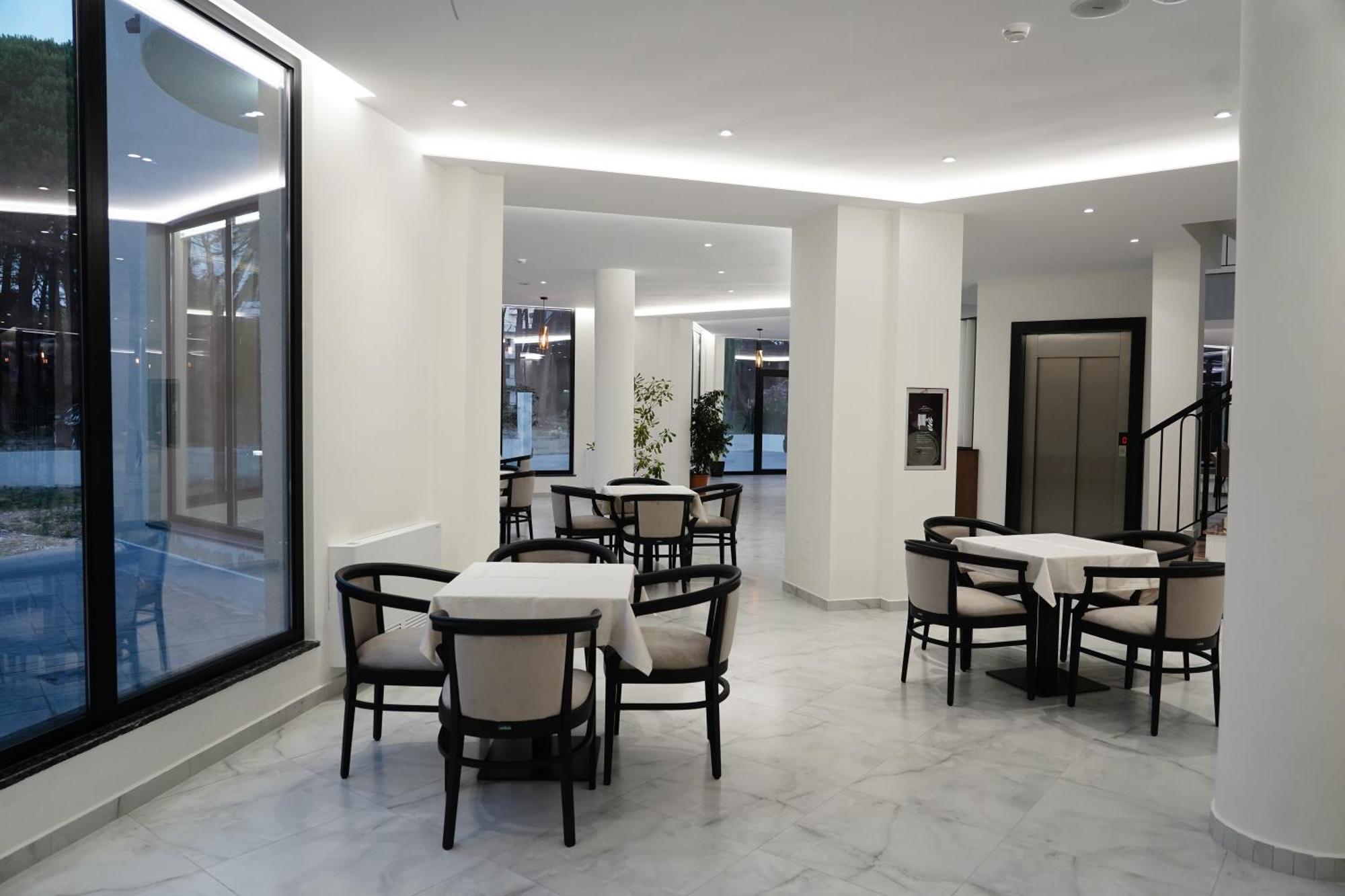 The Honeycomb Boutique Hotel Golem  Eksteriør billede