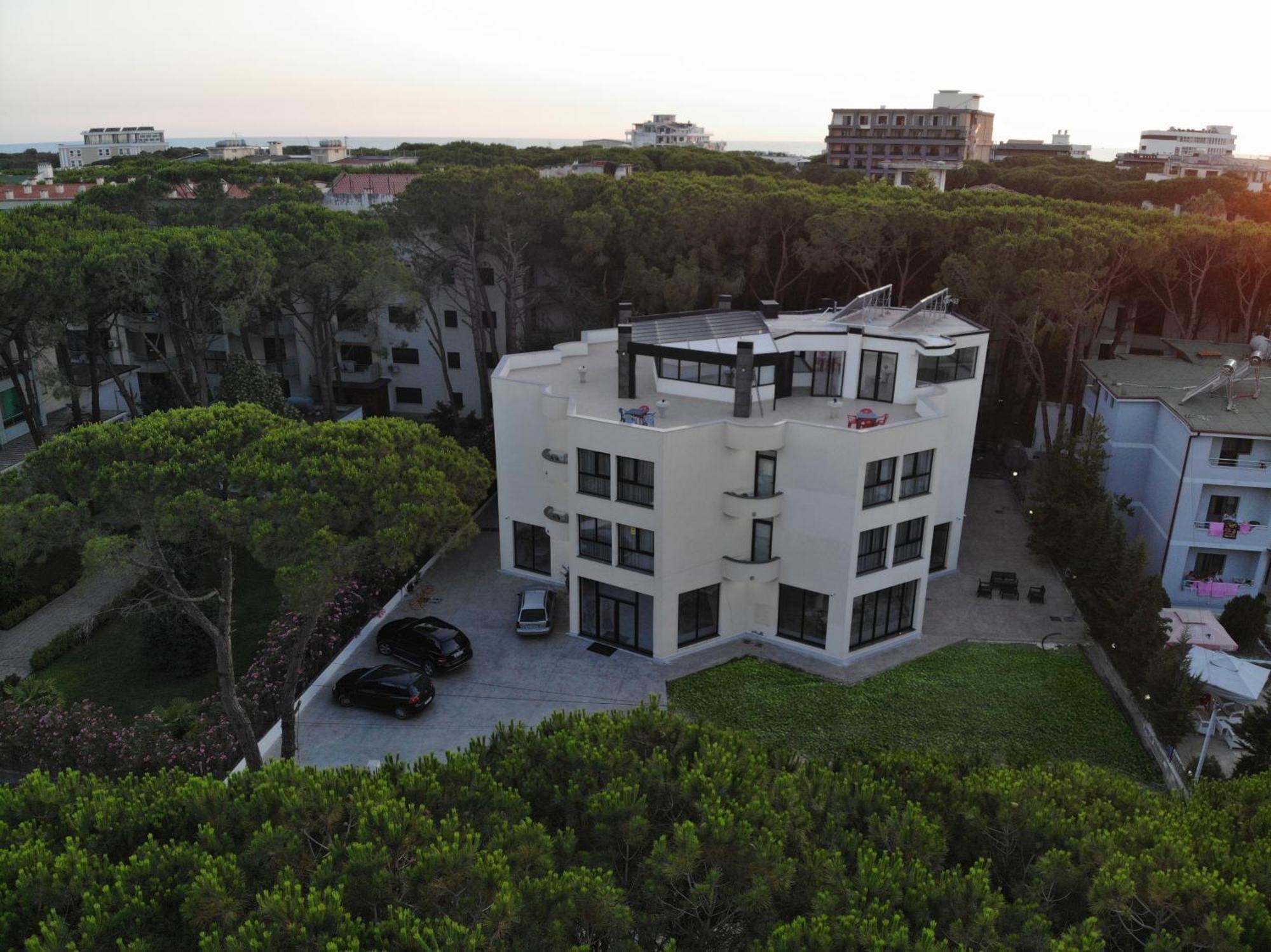 The Honeycomb Boutique Hotel Golem  Eksteriør billede