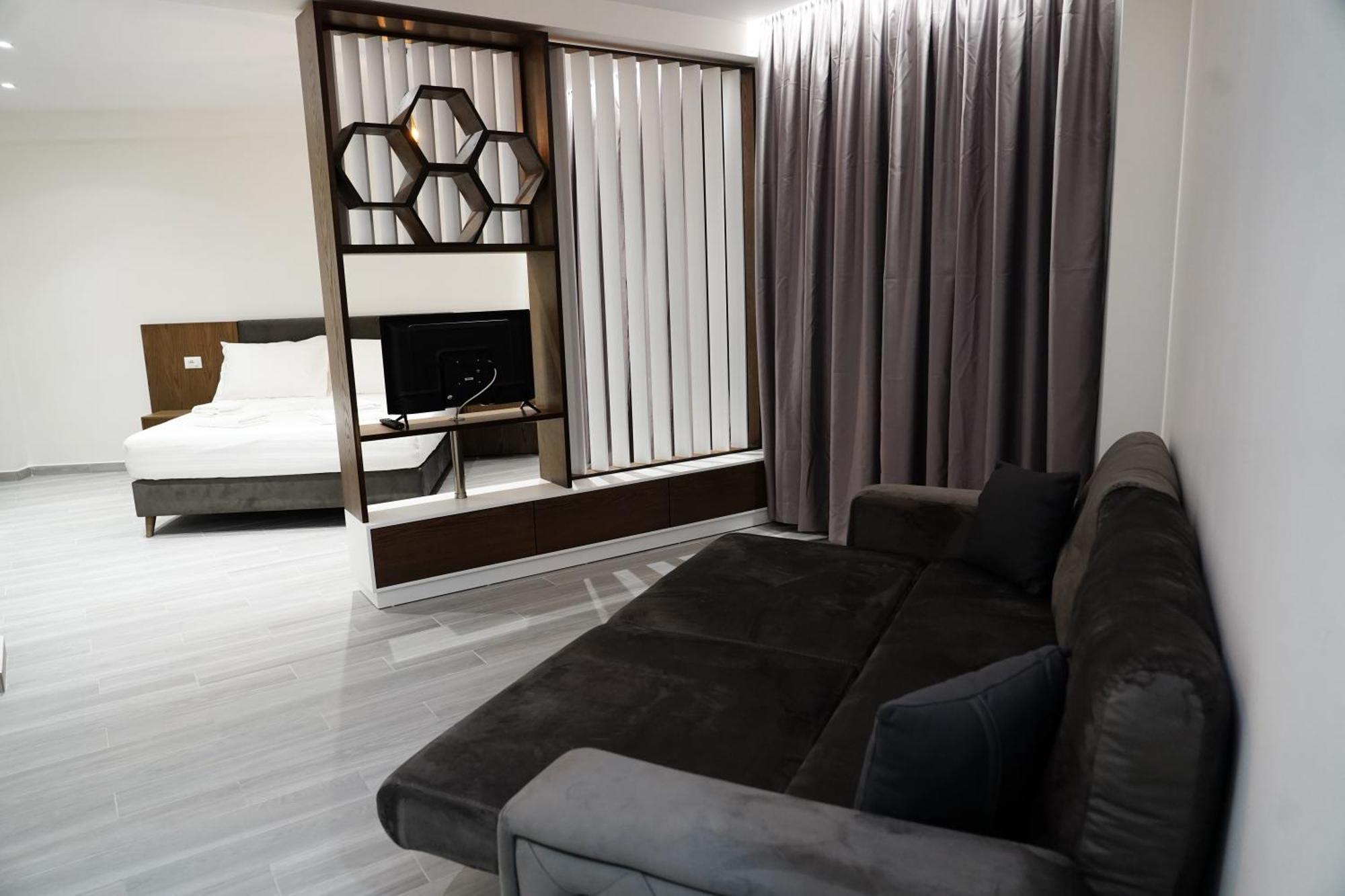 The Honeycomb Boutique Hotel Golem  Eksteriør billede