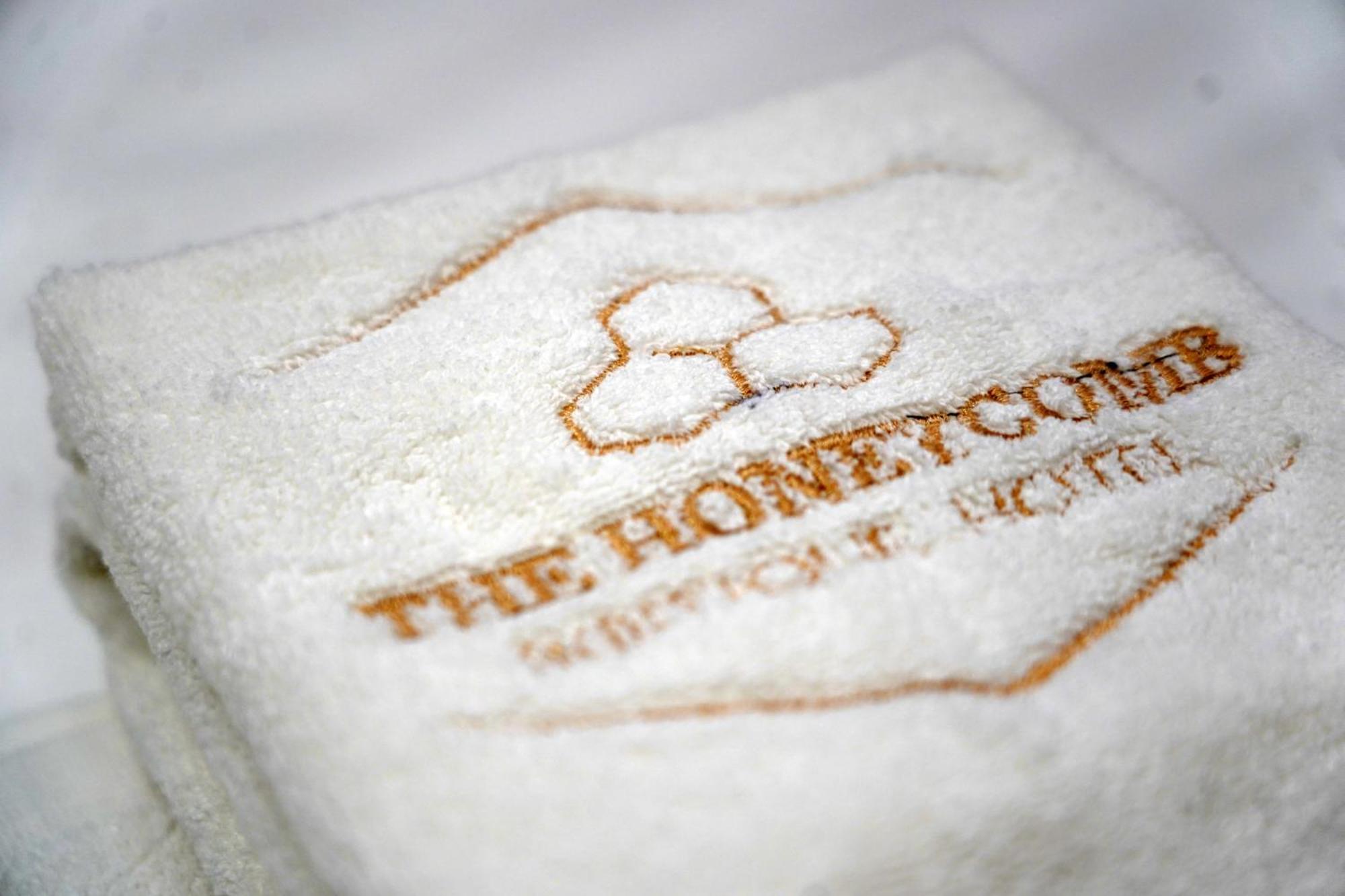 The Honeycomb Boutique Hotel Golem  Eksteriør billede