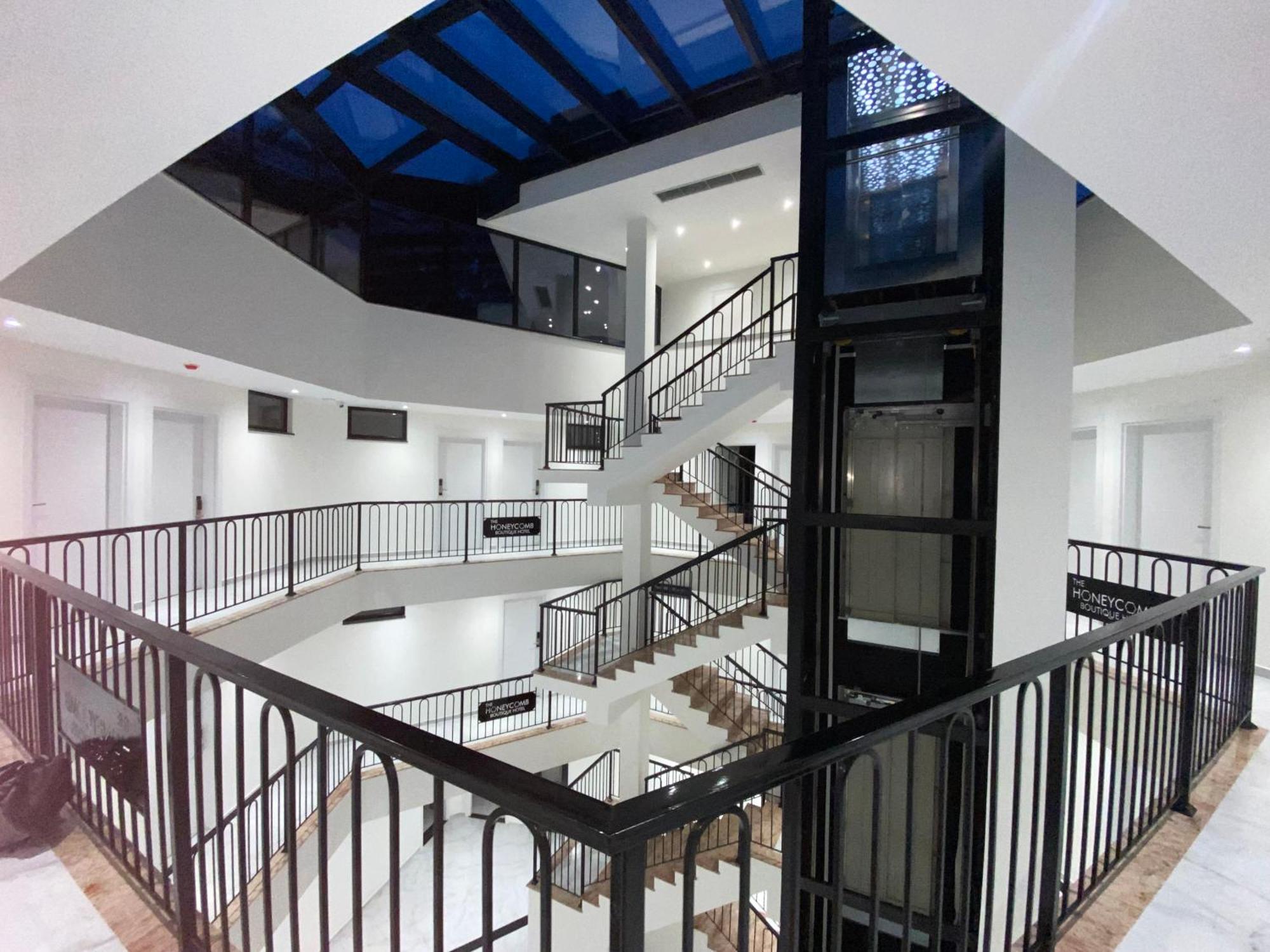 The Honeycomb Boutique Hotel Golem  Eksteriør billede