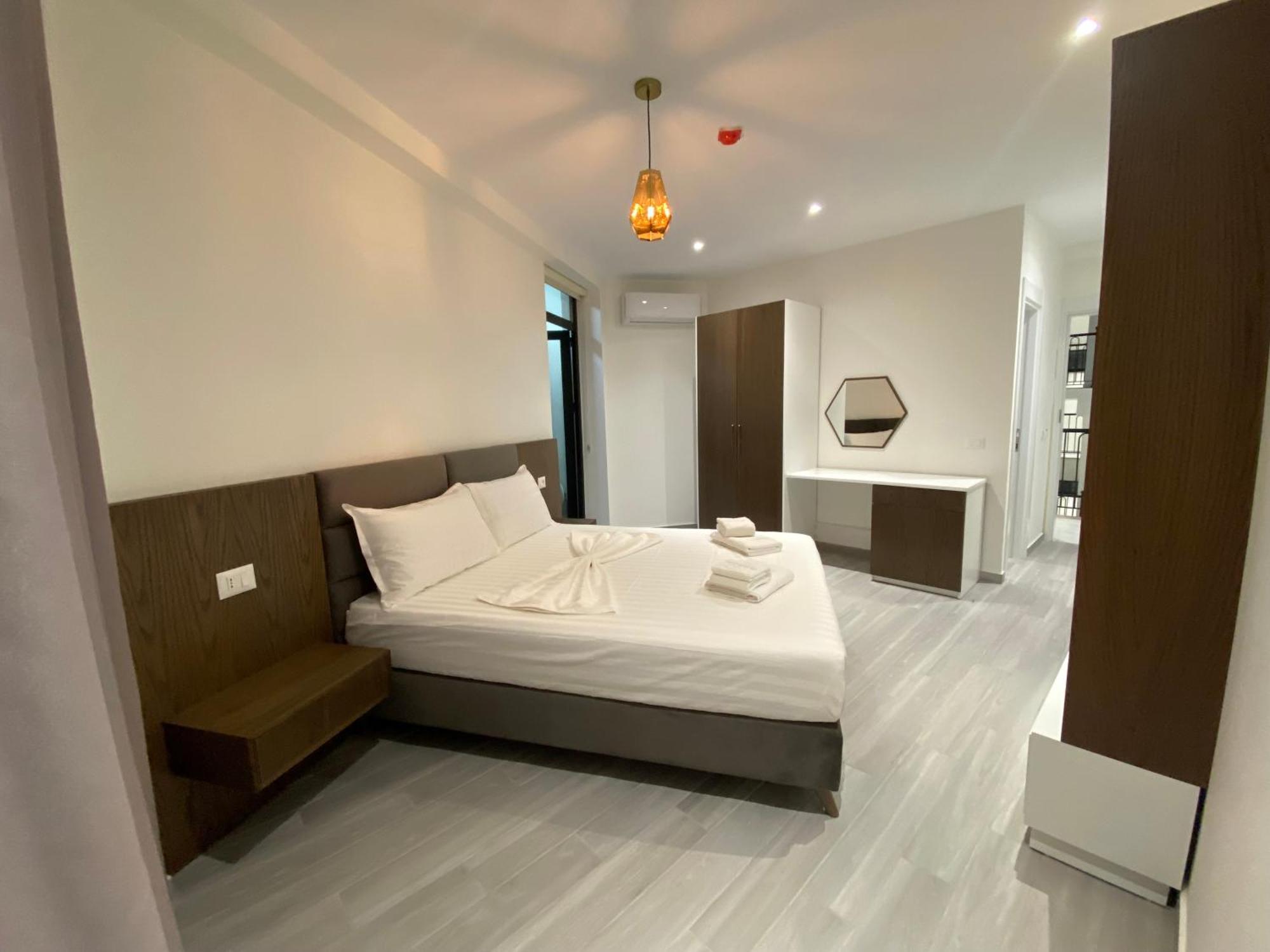 The Honeycomb Boutique Hotel Golem  Eksteriør billede