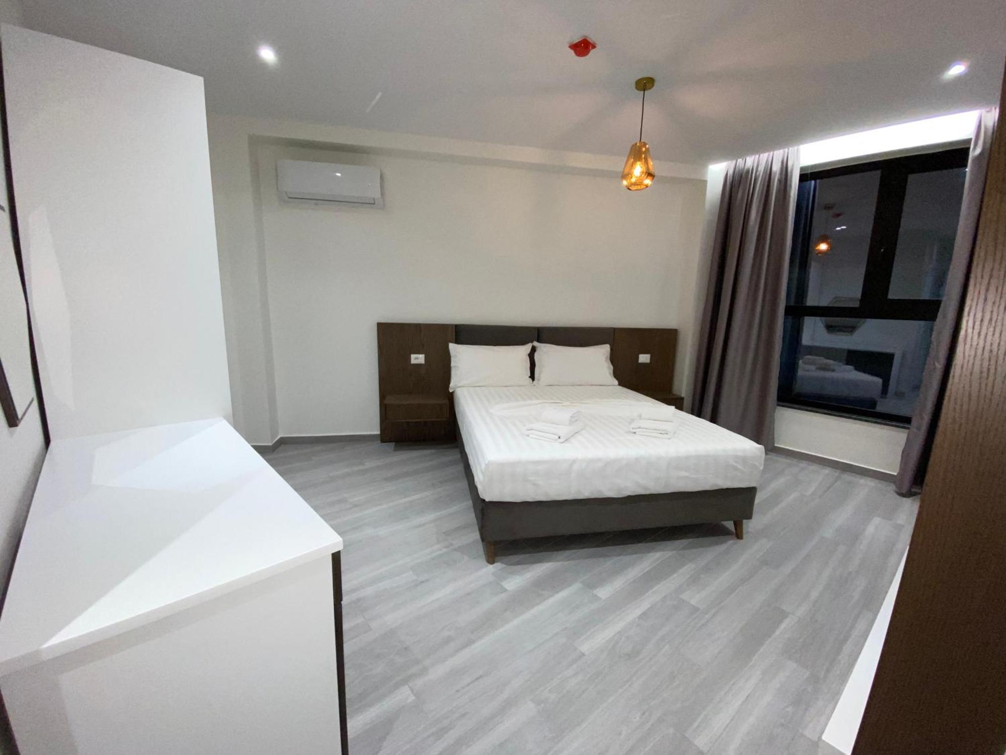 The Honeycomb Boutique Hotel Golem  Eksteriør billede